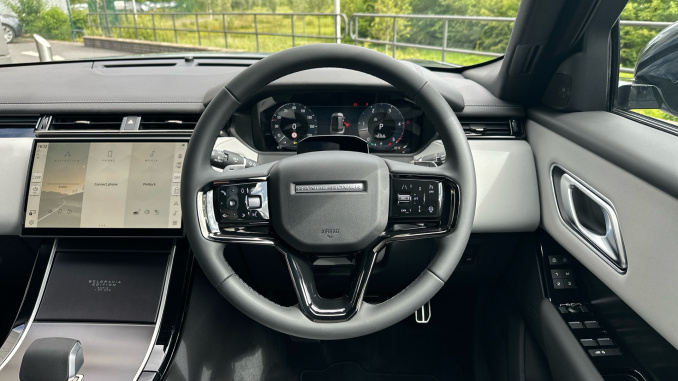 Land Rover Range Rover Velar 3.0 D300 MHEV Belgravia Edition Satin 5dr Auto Diesel Estate - Image 15